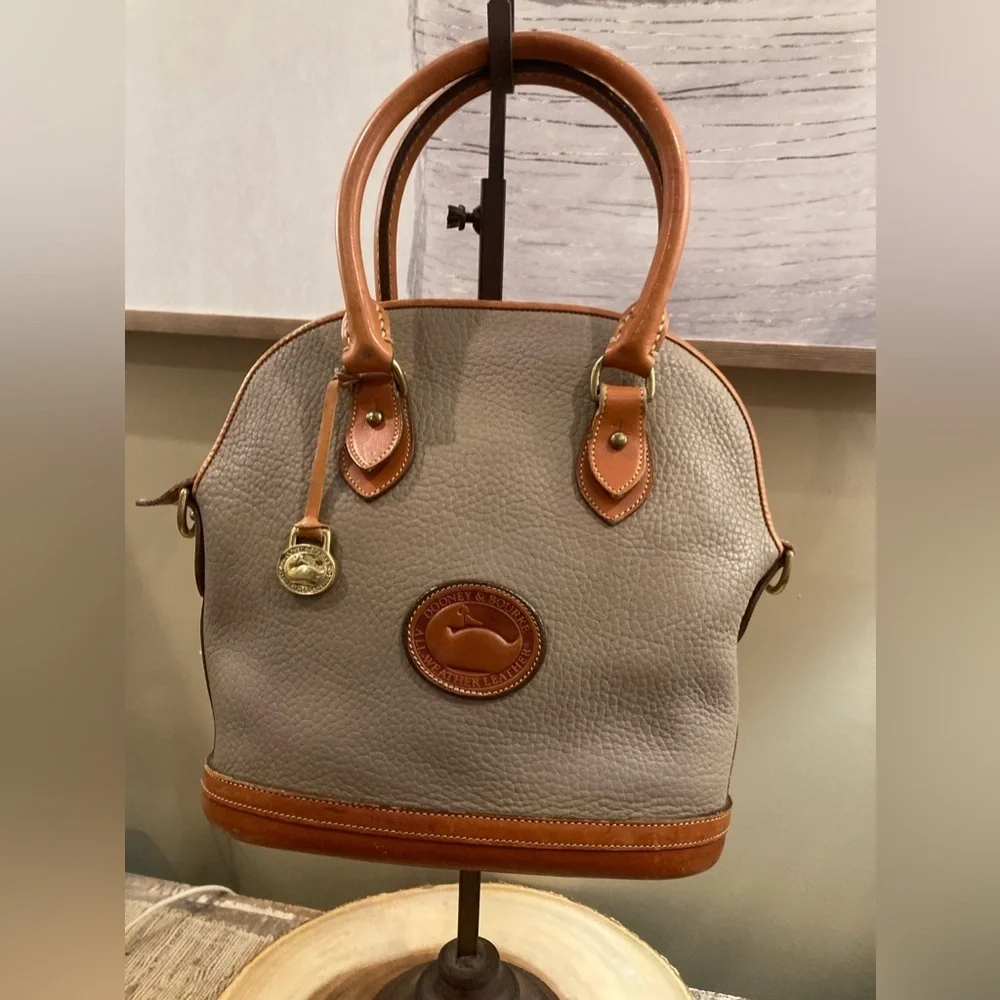 Dooney & Bourke Womens Satchel  BAG Brown Tote Leather Pockets Zip Tag‎ Vintage